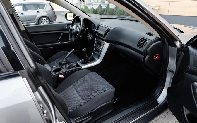 Subaru Outback cena 21900 przebieg: 208000, rok produkcji 2006 z Radom małe 704